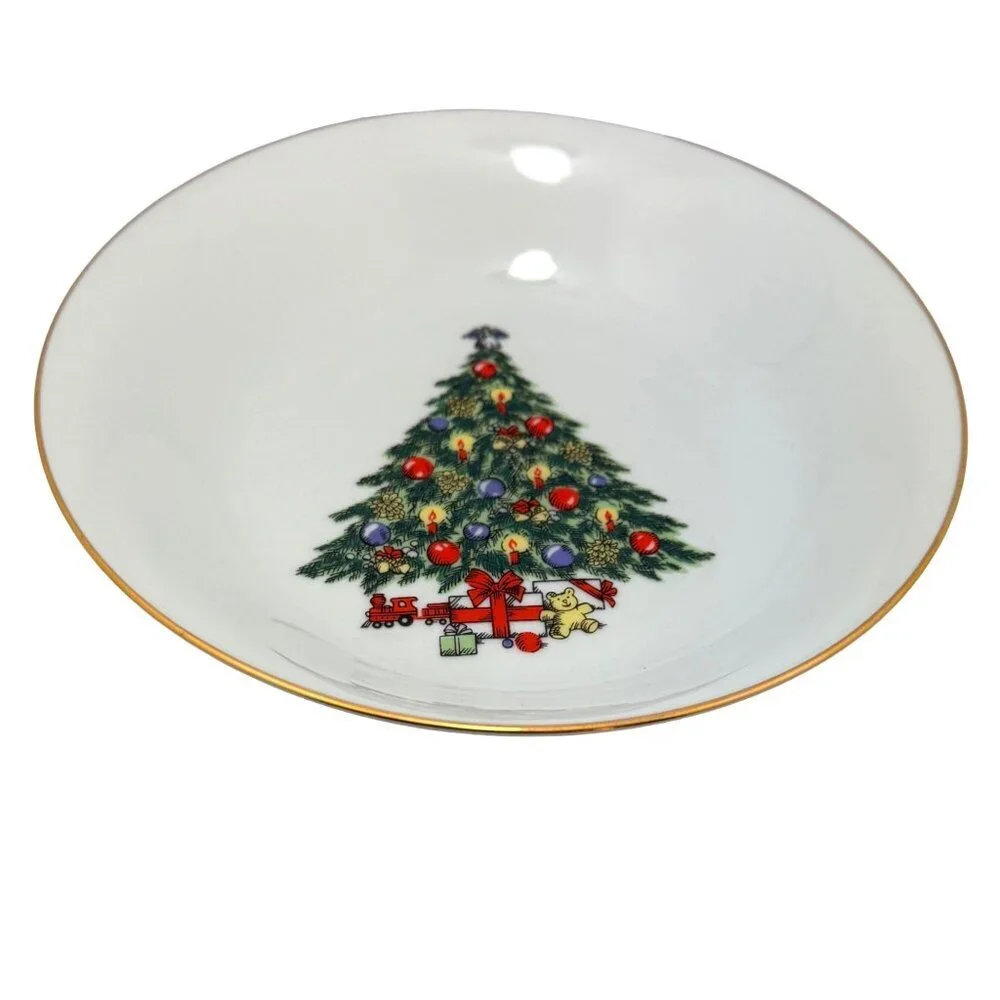 Vtg. Jamestown China Christmas Treasure Coupe Bowl Gold Trim 7.5